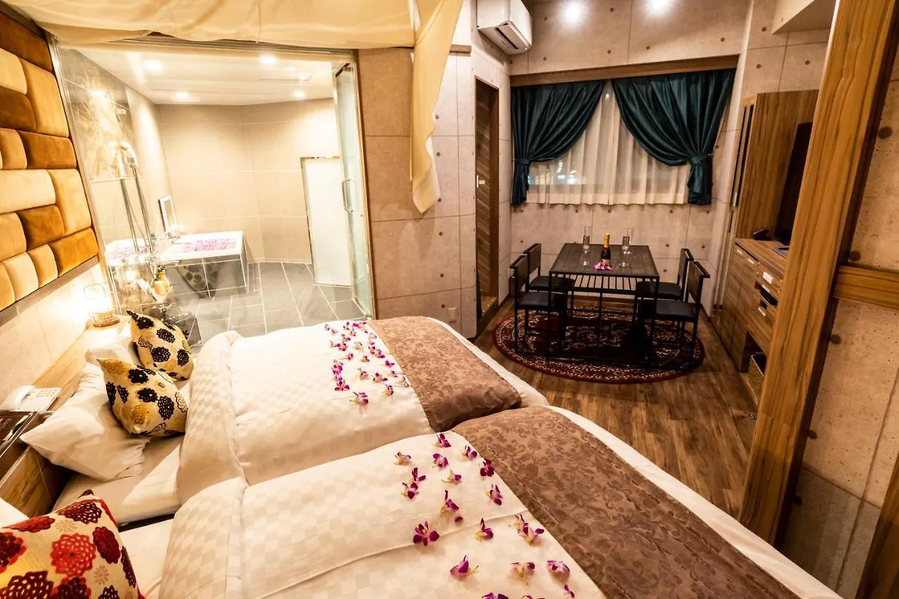 Love hotel Hotel Bali An Resort Shinjuku Forest Tokyo