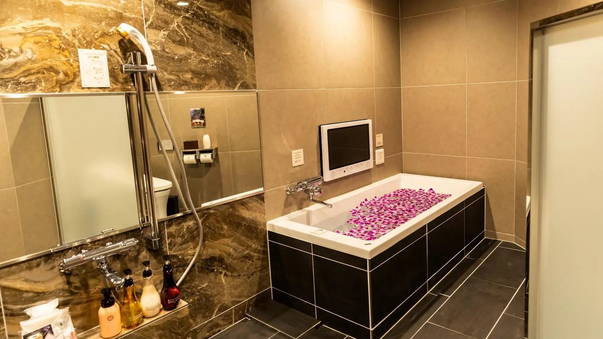 Hotel Bali An Resort Shinjuku Forest Tokyo
